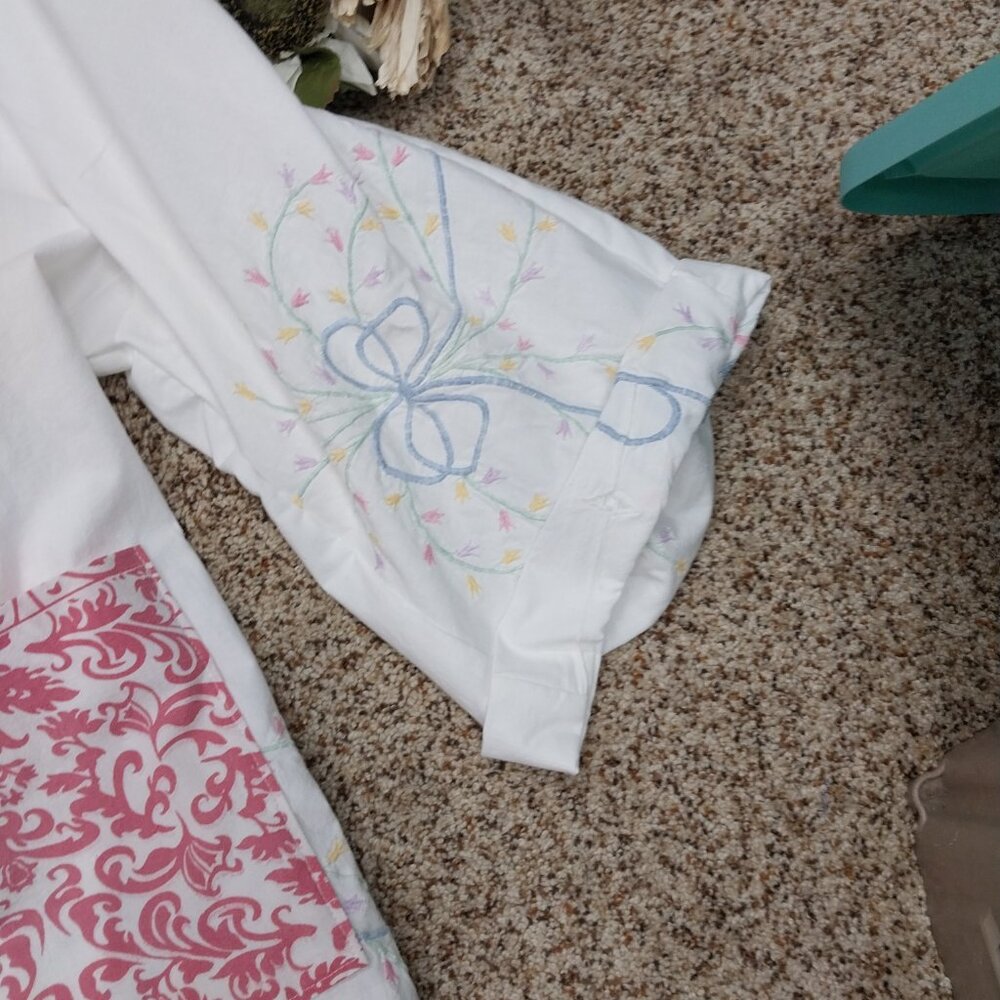 3499 Size XL Long Duster Upcycled from Linen /Cotton Tablecloths, - Picture 5 of 11